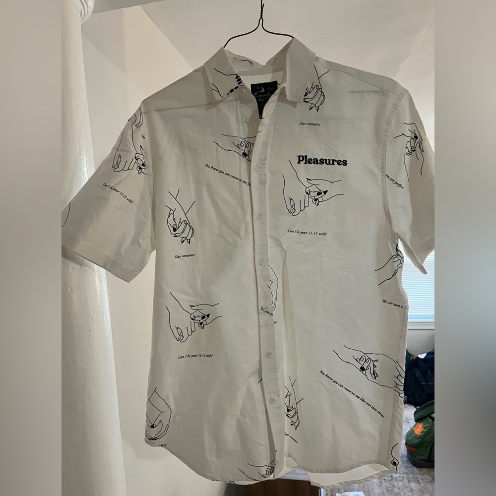NWOT men’s pleasures button down size M